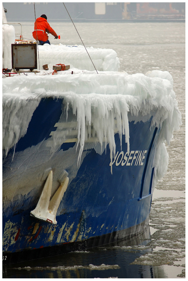 Josefine mit Eisdeck(e)