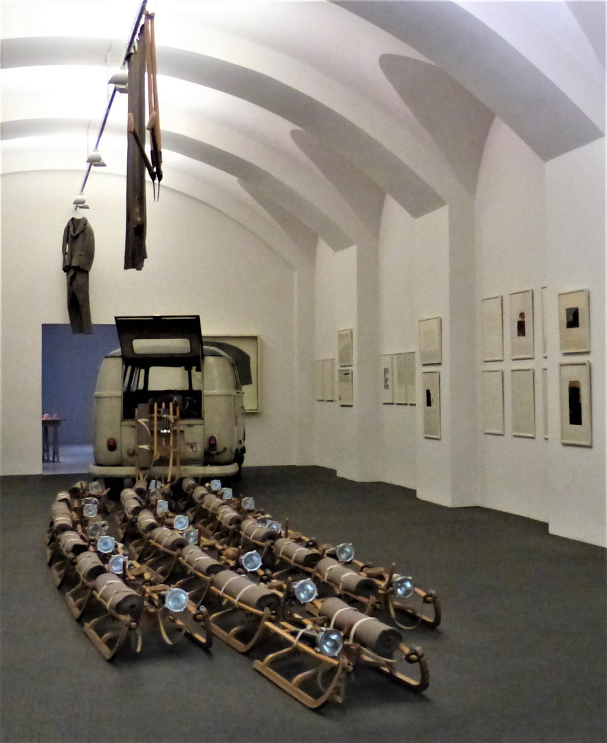 Joseph Beuys zum 100.: The Pack. Kassel, Neue Galerie. Archiv (2014)