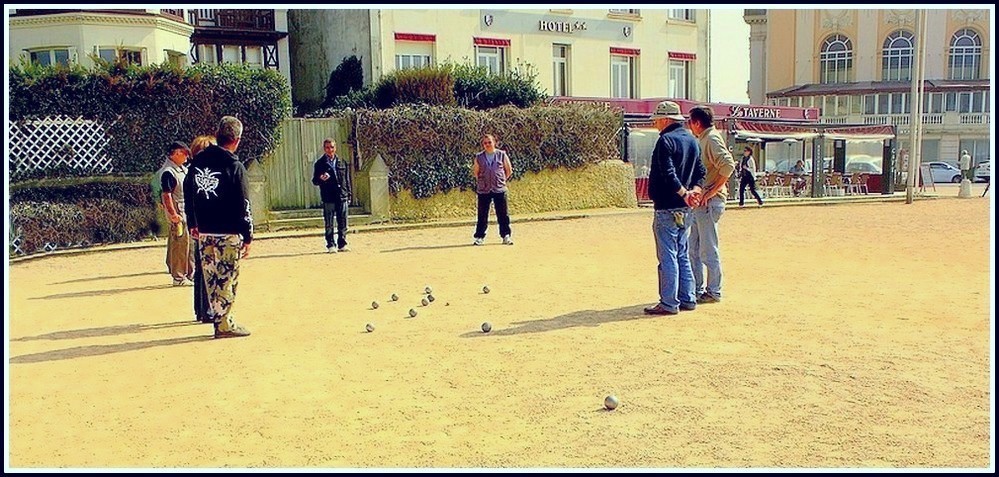 Joueurs de boules à Trouville