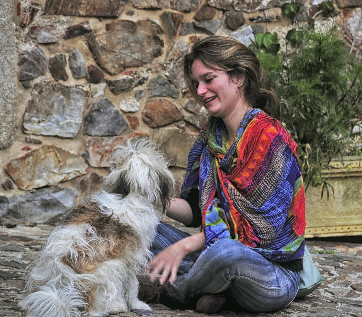 JOVENCITA CON PERRO ( EXTREMADURA)