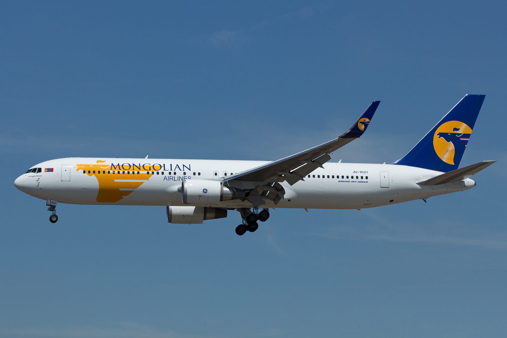 JU-1021 - Boeing 767-34G(ER)(WL) - MIAT-Mongolian Airlines