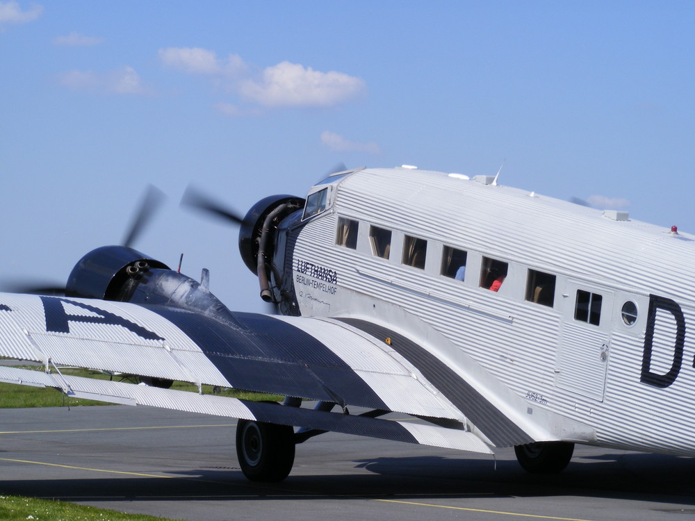 JU 52