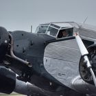 JU 52 - alt und mit "leichten Gebrauchsspuren"