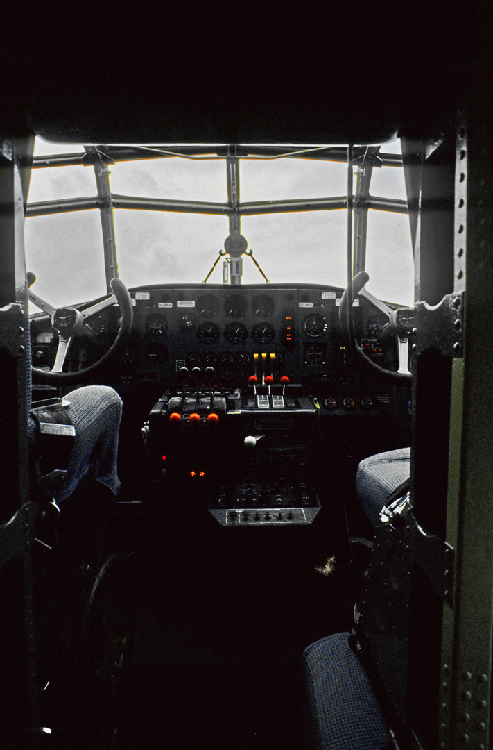 JU 52 D-AQUI Cockpit