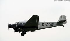 JU-52 der Deutschen Lufthansa - Landeanflug