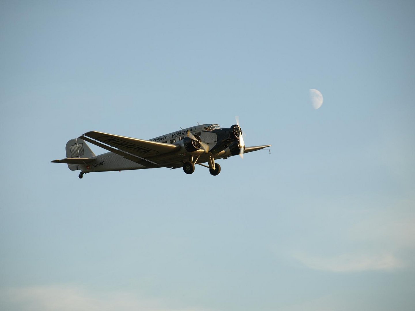 Ju 52 im Abendlicht 