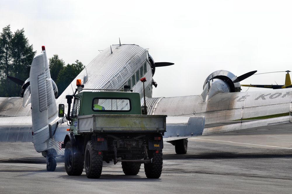 Ju-52 Push-Back