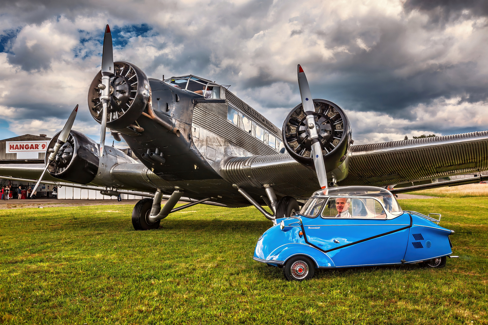 Ju 52 und Messerschmidt Kabinenroller