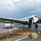 Ju52 HB-HOY - nach dem Wolkenbruch...