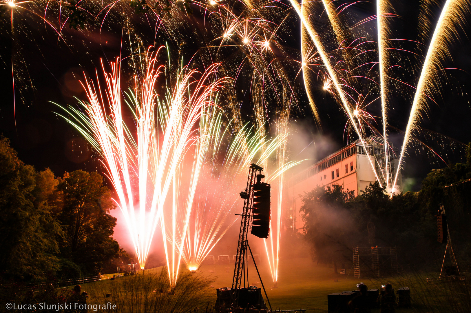 Jubiläumsfeuerwerk im Maxipark Hamm (1)