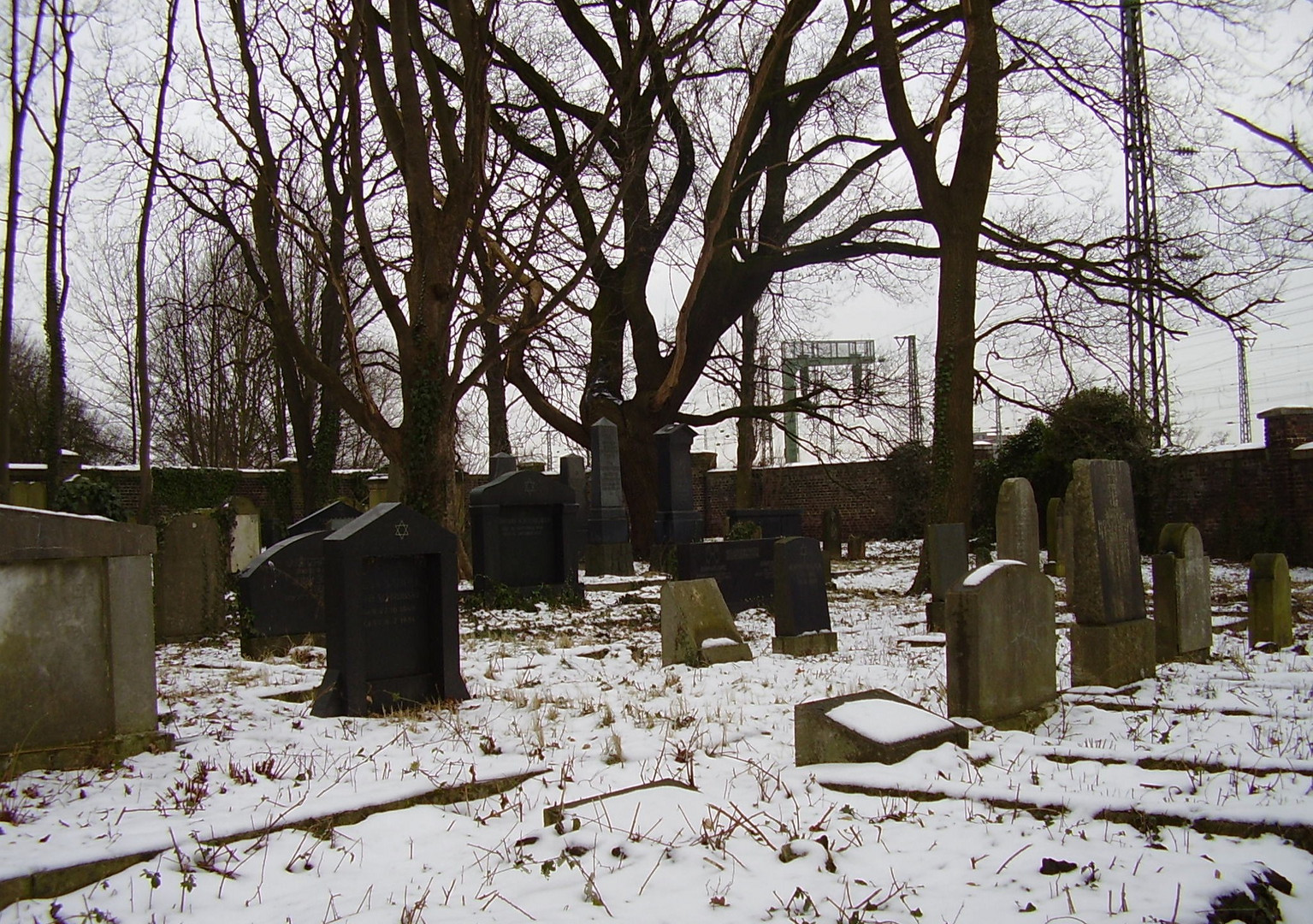 Jüdischer Friedhof Köln-Mülheim im Schnee