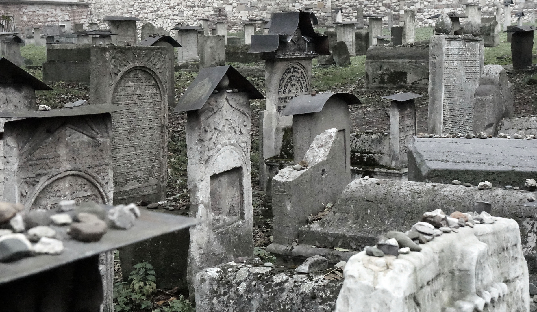 Jüdischer Friedhof Remu'h (bearbeitet)