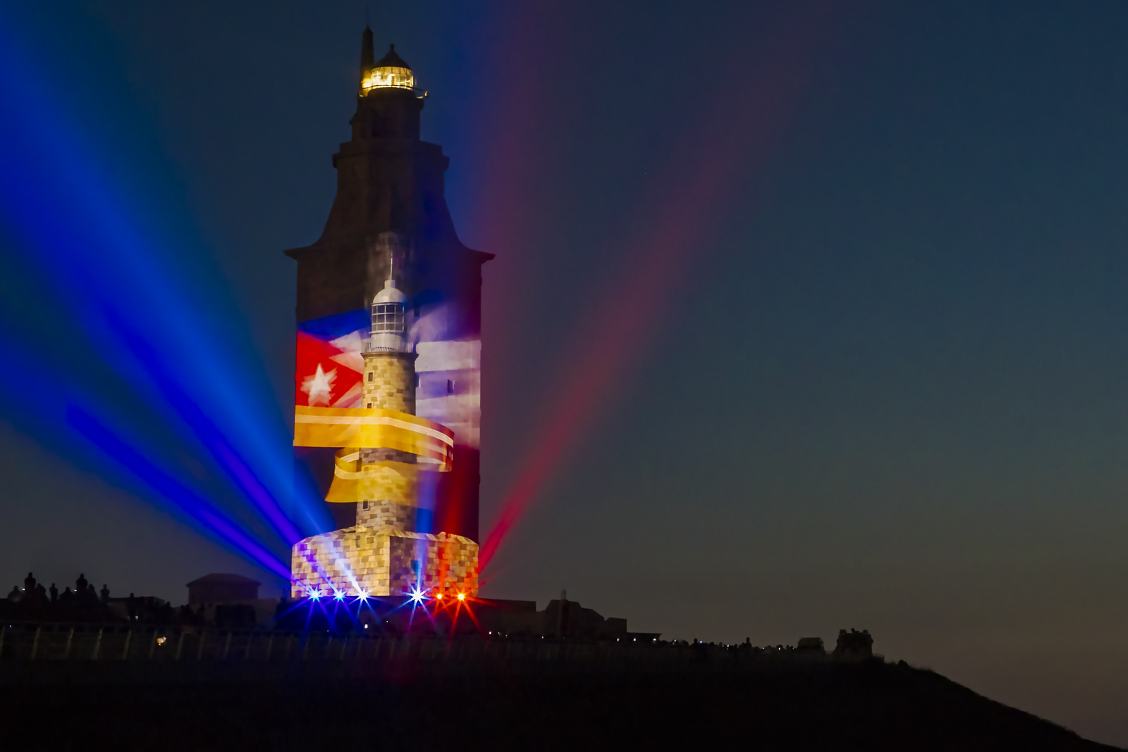 JUEGO DE LUCES EN LA TORRE DE HERCULES