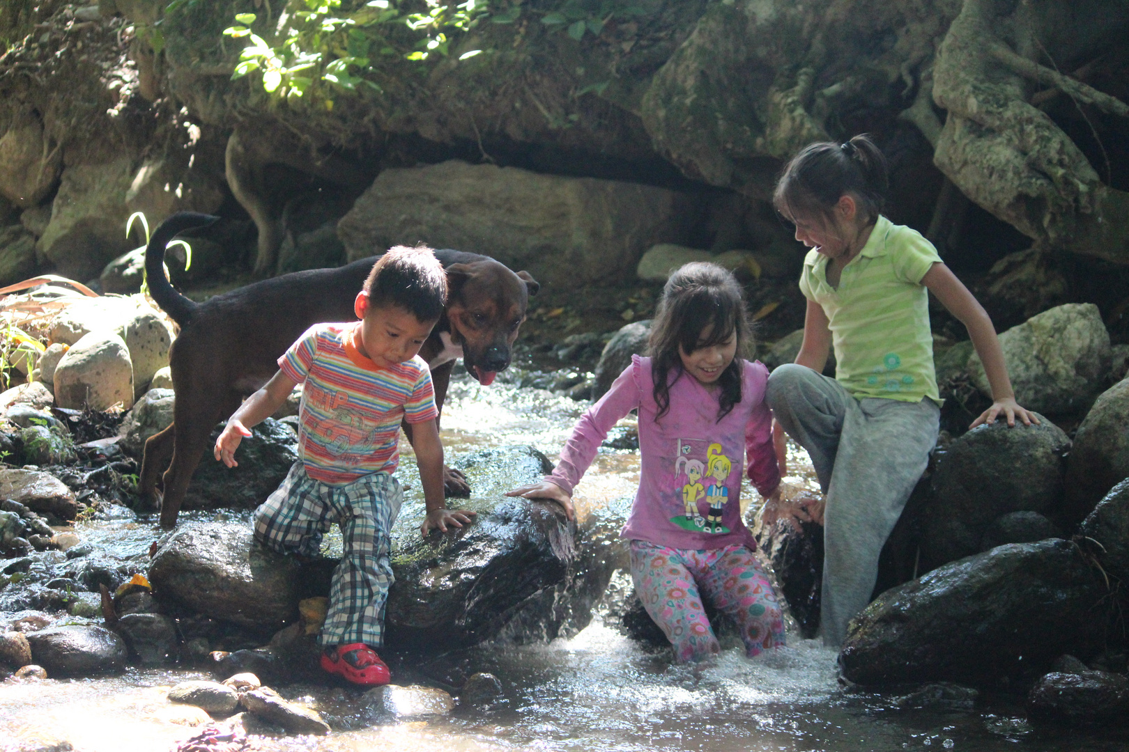 Juegos en el río 