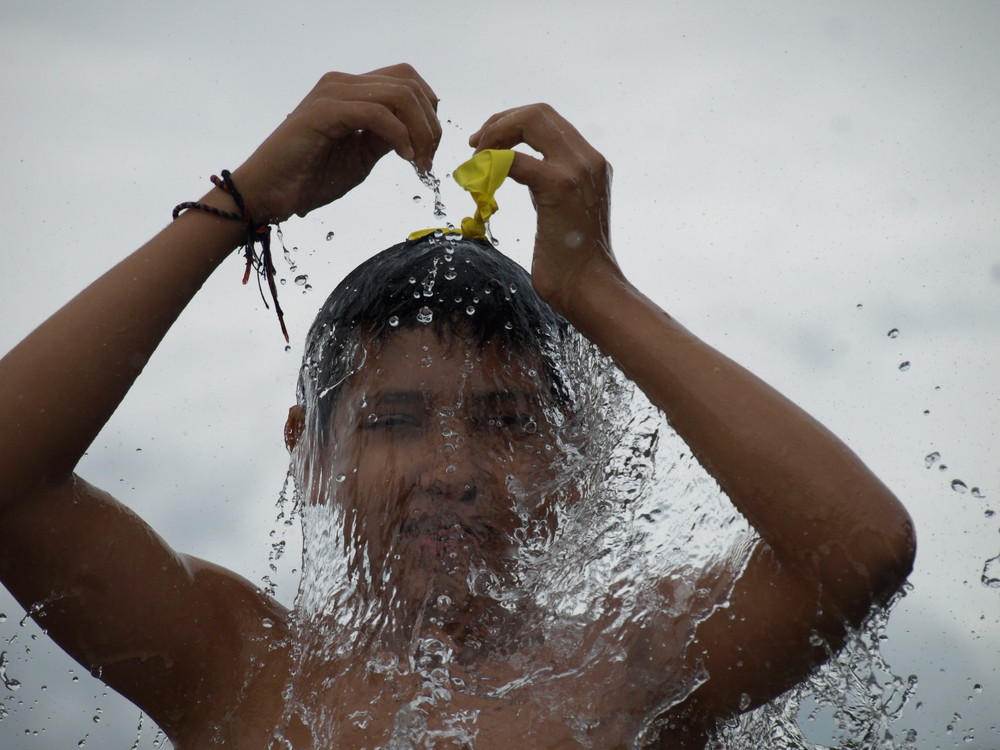 jugando con agua 2