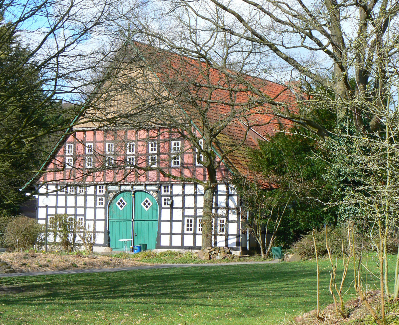 Jugendhof Vlotho Foto & Bild | architektur, ländliche architektur ...