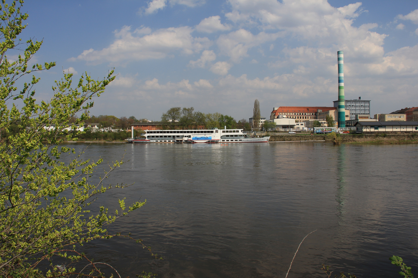 Jugendschiff am Kai