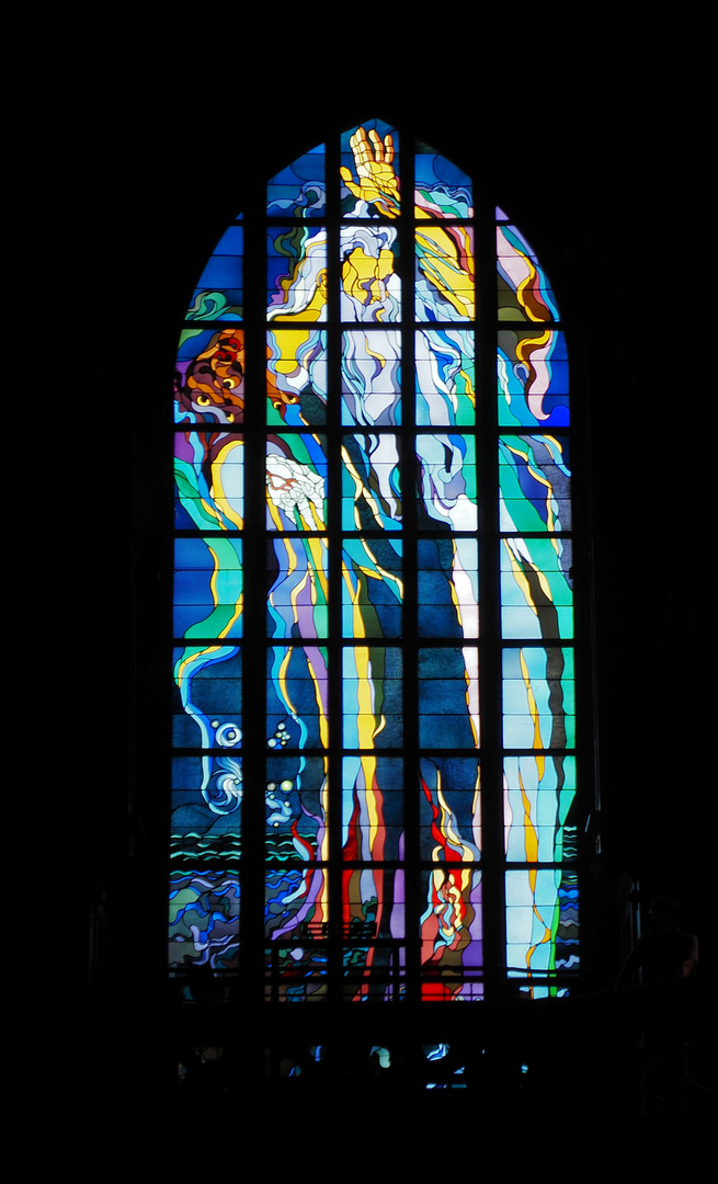 Jugendstil Buntglasfenster in der Franziskanerkirche in Krakau