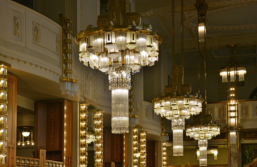 Jugendstil in Prag - Kronleuchter im Gemeindehaus