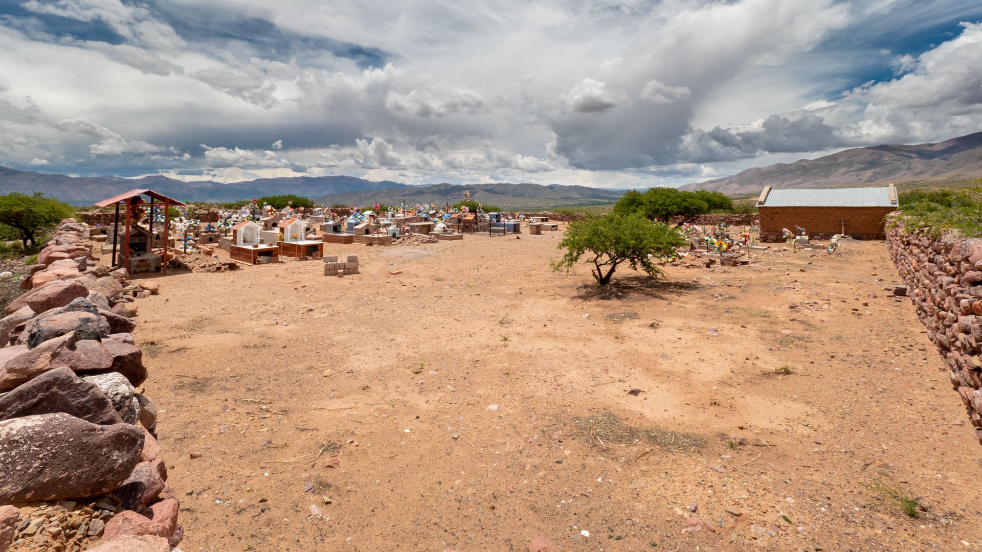 Jujuy - Serranía de Hornocal #9 - Cementerio