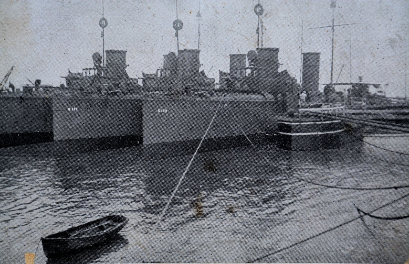 Juli 1912 Torpedoboote auf dem Rhein