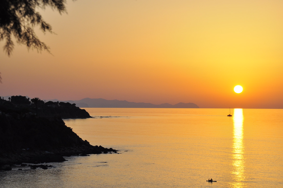 Juli 2020 Cefalu Sonnenuntergang