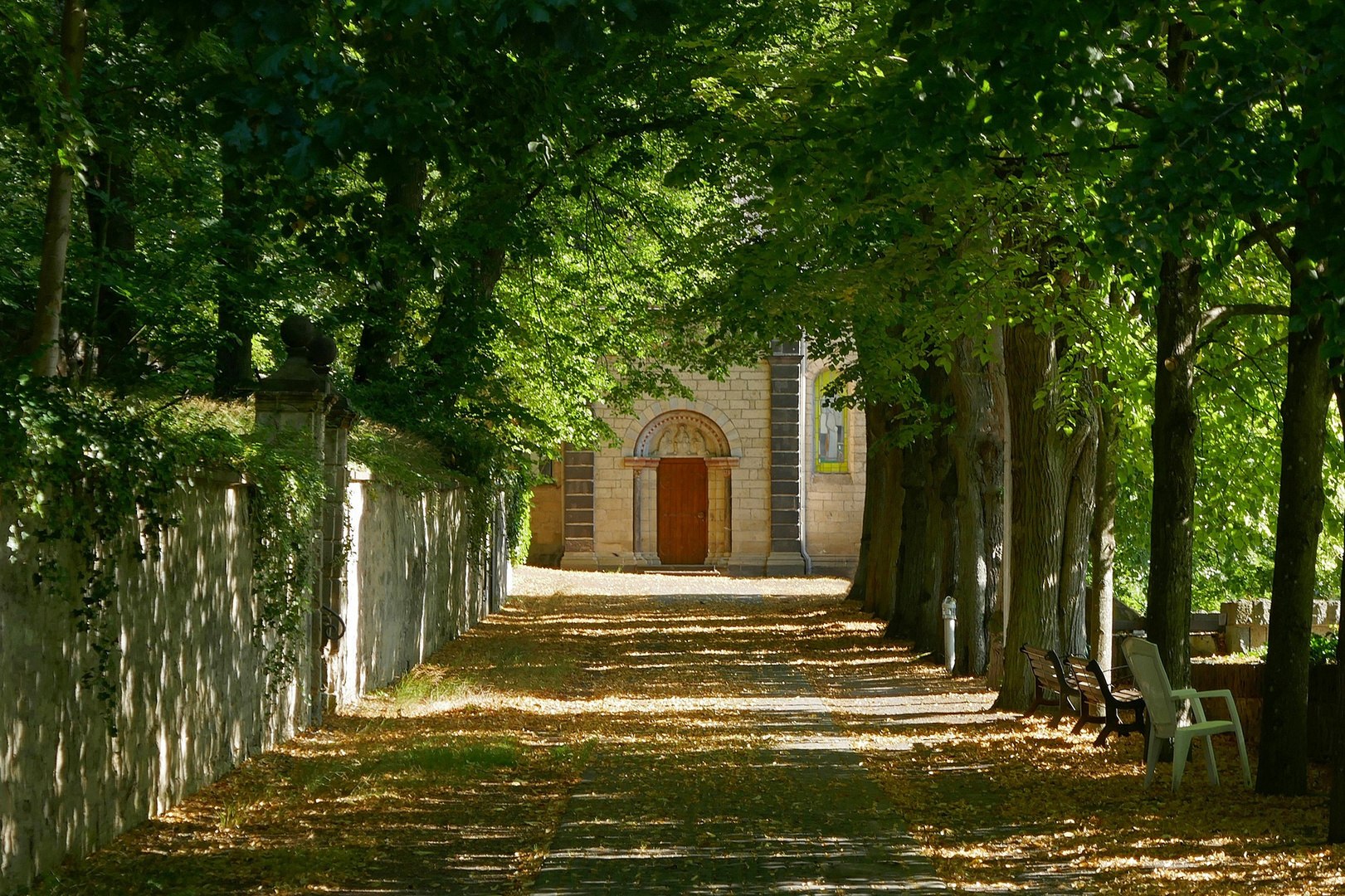 Juli 2020 - mit der Kamera auf dem großen Klostergelände Maria Laach