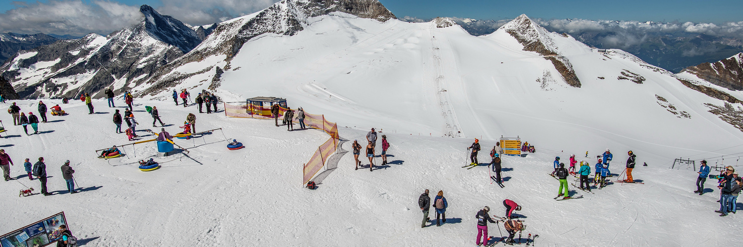 Juli-Gewusel auf dem Hintertuxer Gletscher