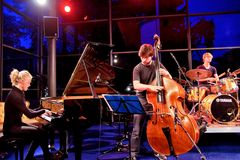 Julia Kadel Trio 