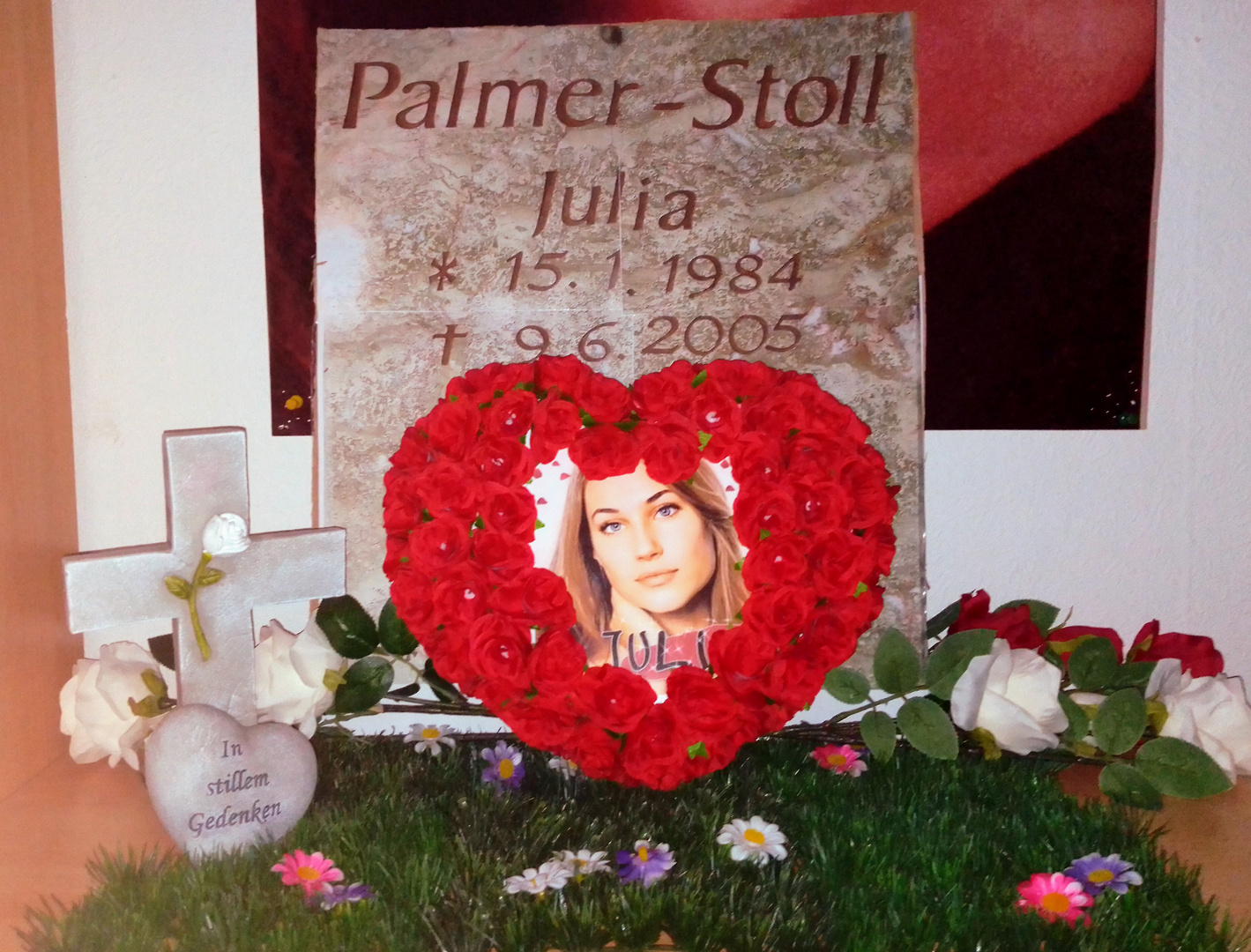 Julia Palmer-Stoll  ( 1984-2005 )