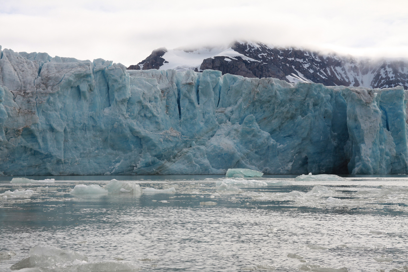 Juligletscher im Krossfjord