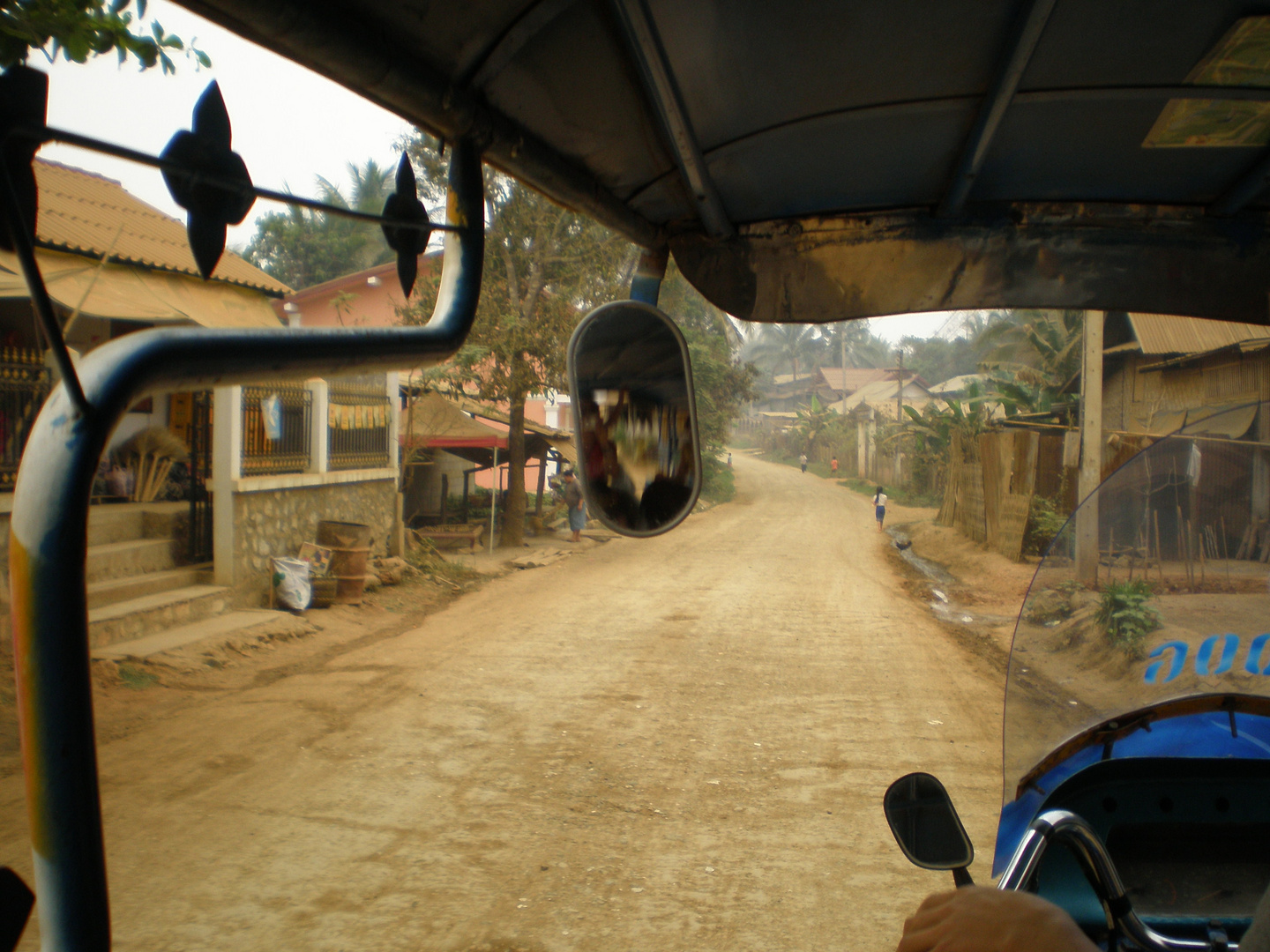 "Jumbo" Fahrt durch die Dörfer nähe Luang Prabang