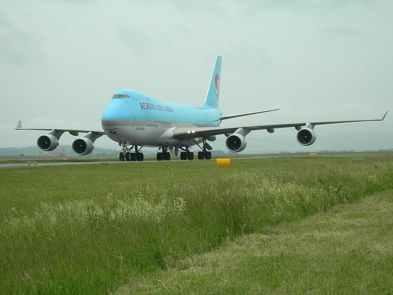 Jumbo rollt heran Foto & Bild | luftfahrt, cargomaschinen, verkehr ...