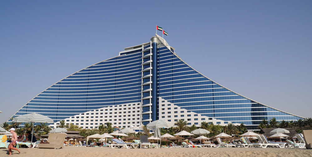 JUMEIRAH BEACH HOTEL