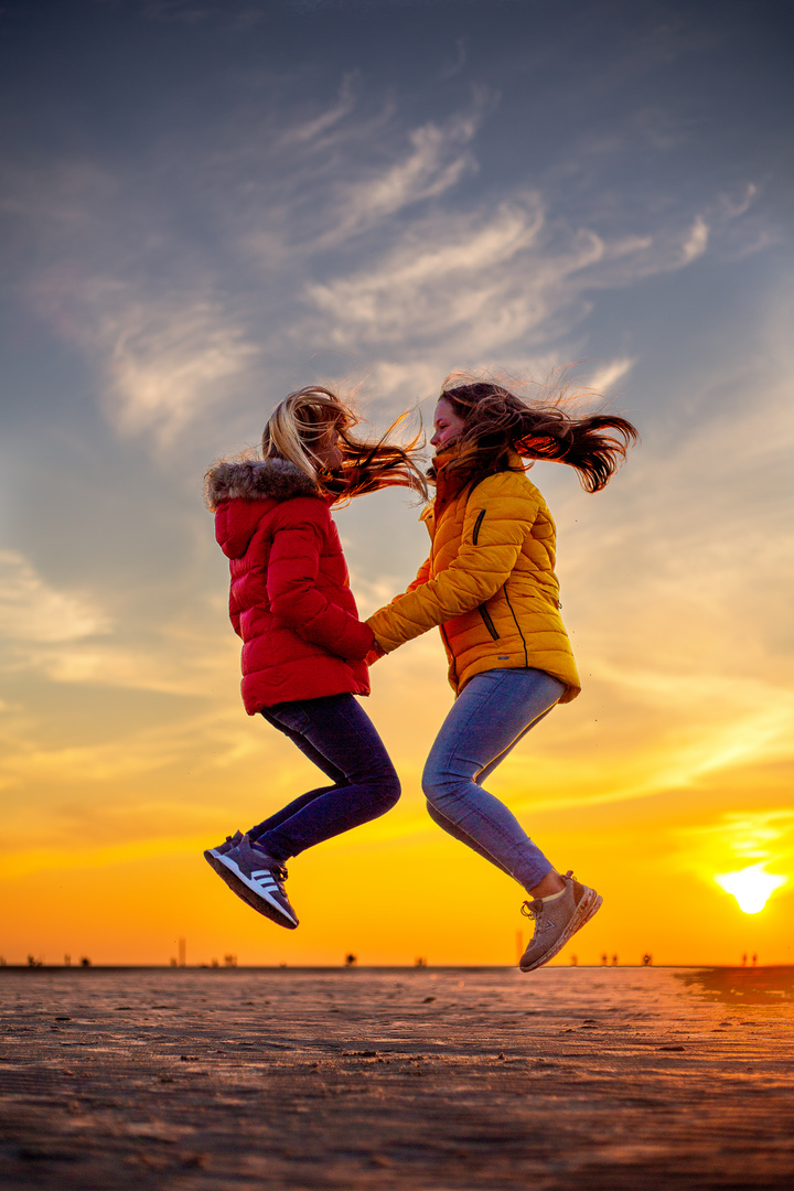 Jump am Strand von St Peter Ording