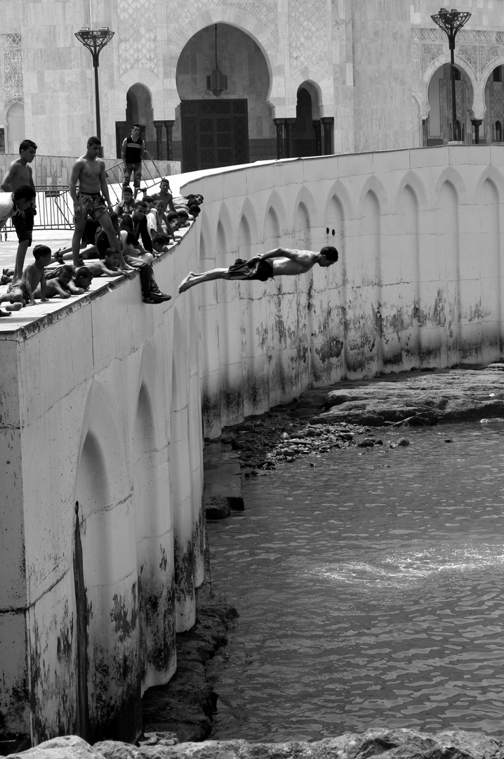 Jumpers in Casablanca