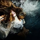 jumping Dolly.. / Unterwasserfotos - Unterwasserfotoshooting - Underwaterphotography