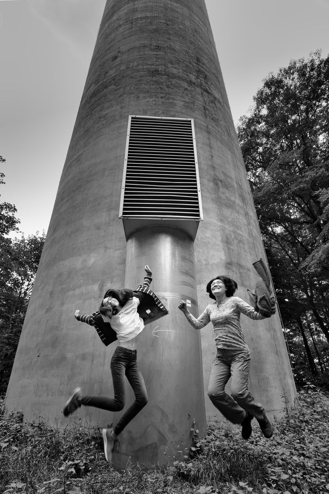 Jumping Girls