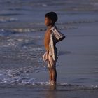 Junge am Meer - Myanmar