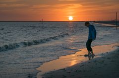 Junge am Strand 1