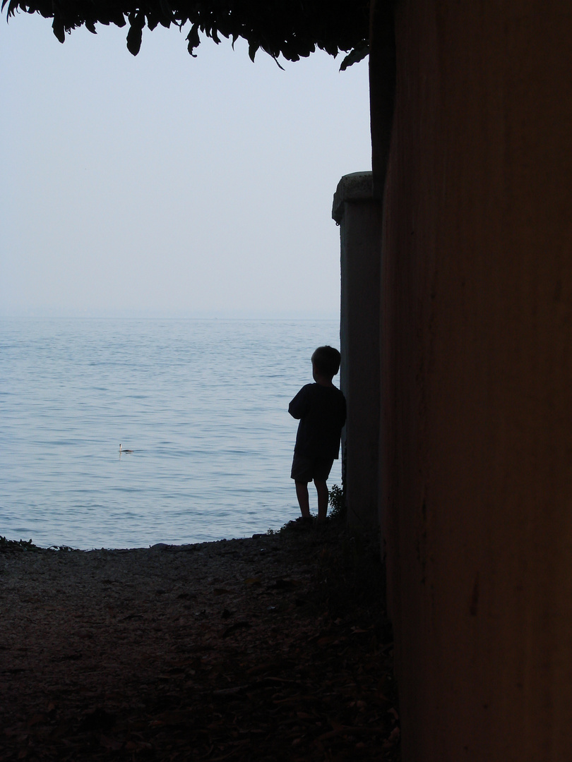 Junge Blicke auf den Gardasee