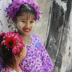 Junge Dame in Mandalay