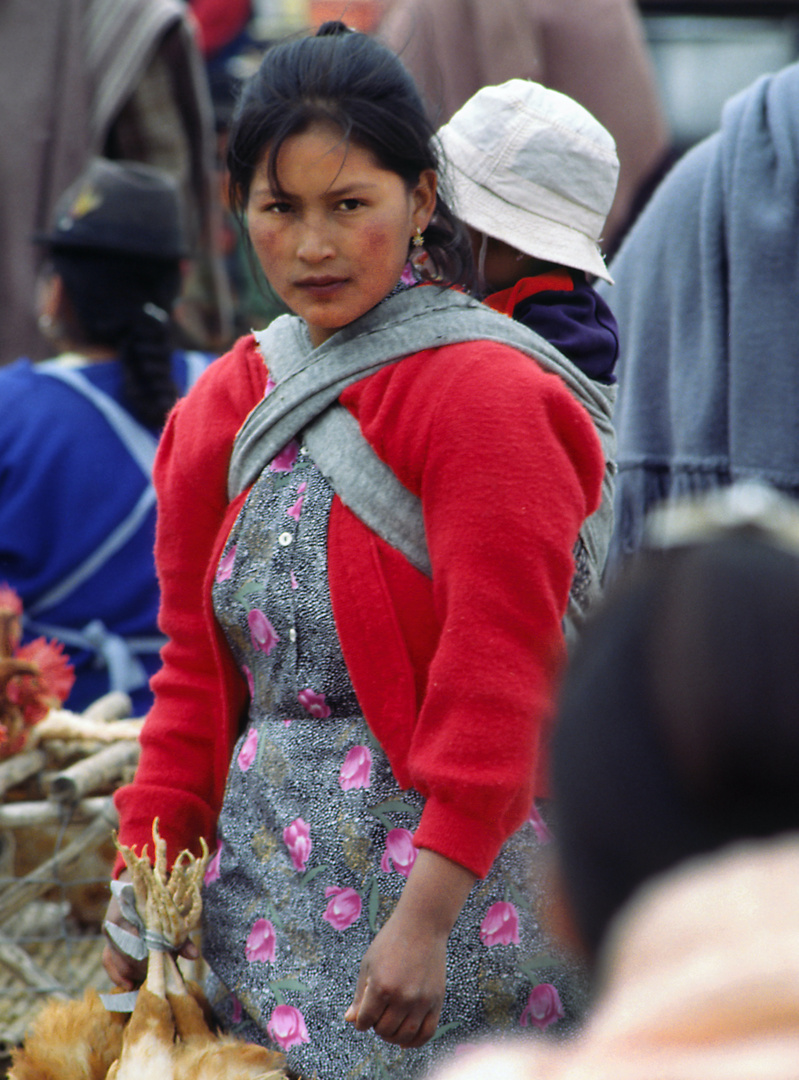 junge Frau auf dem Markt