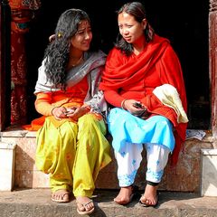 Junge Frauen in Nepal