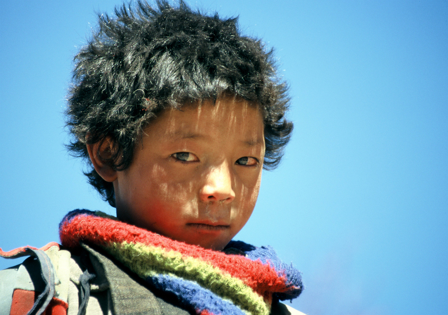 Junge in Nyalam, Himalaya, Tibet