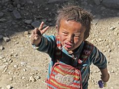 Junge in Tibet am Qomolangma Nationalpark