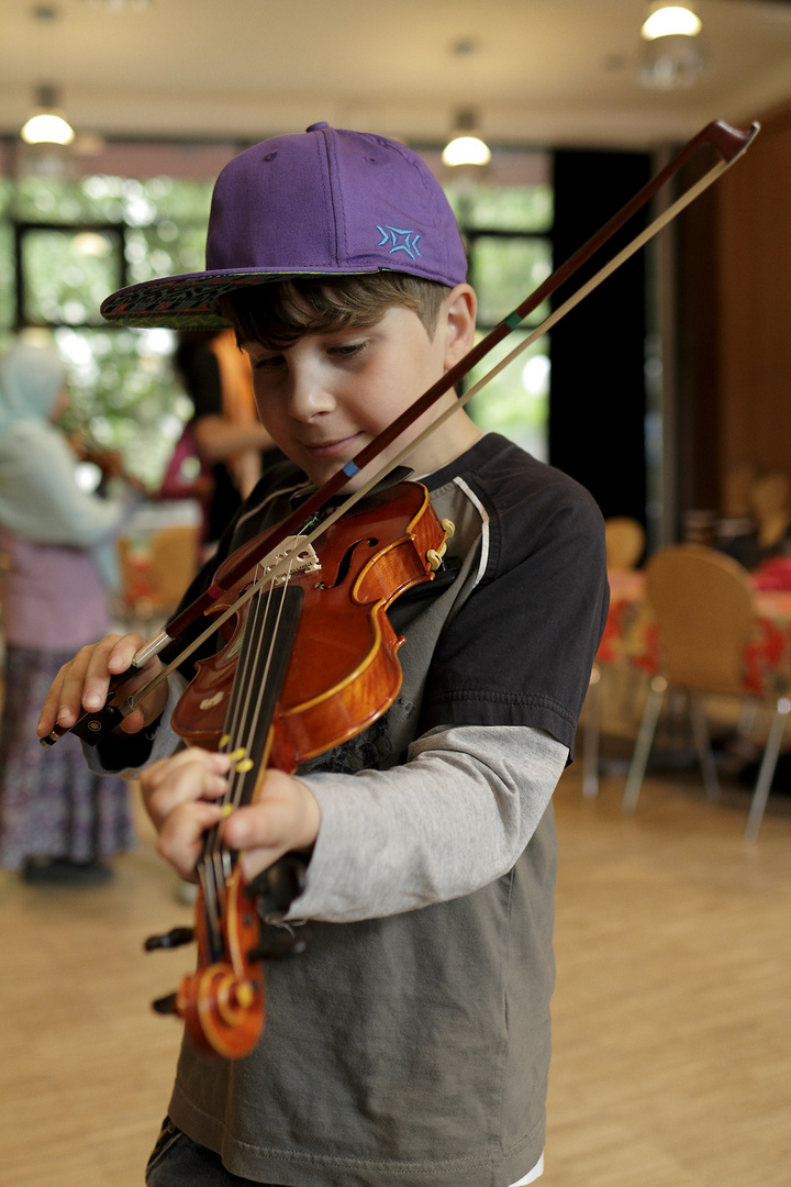 Junge mit Violine