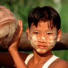 Junge, Myanmar 2004