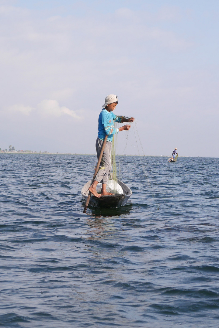 Junger Fischer am Inle See