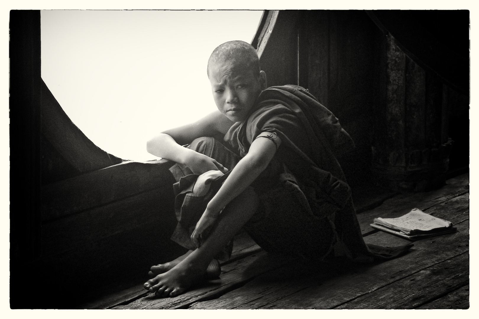 Junger Mönch im Shwe-yan-pyay-Kloster / Myanmar